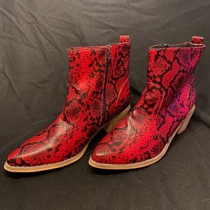 Butiti Red Snake Boots